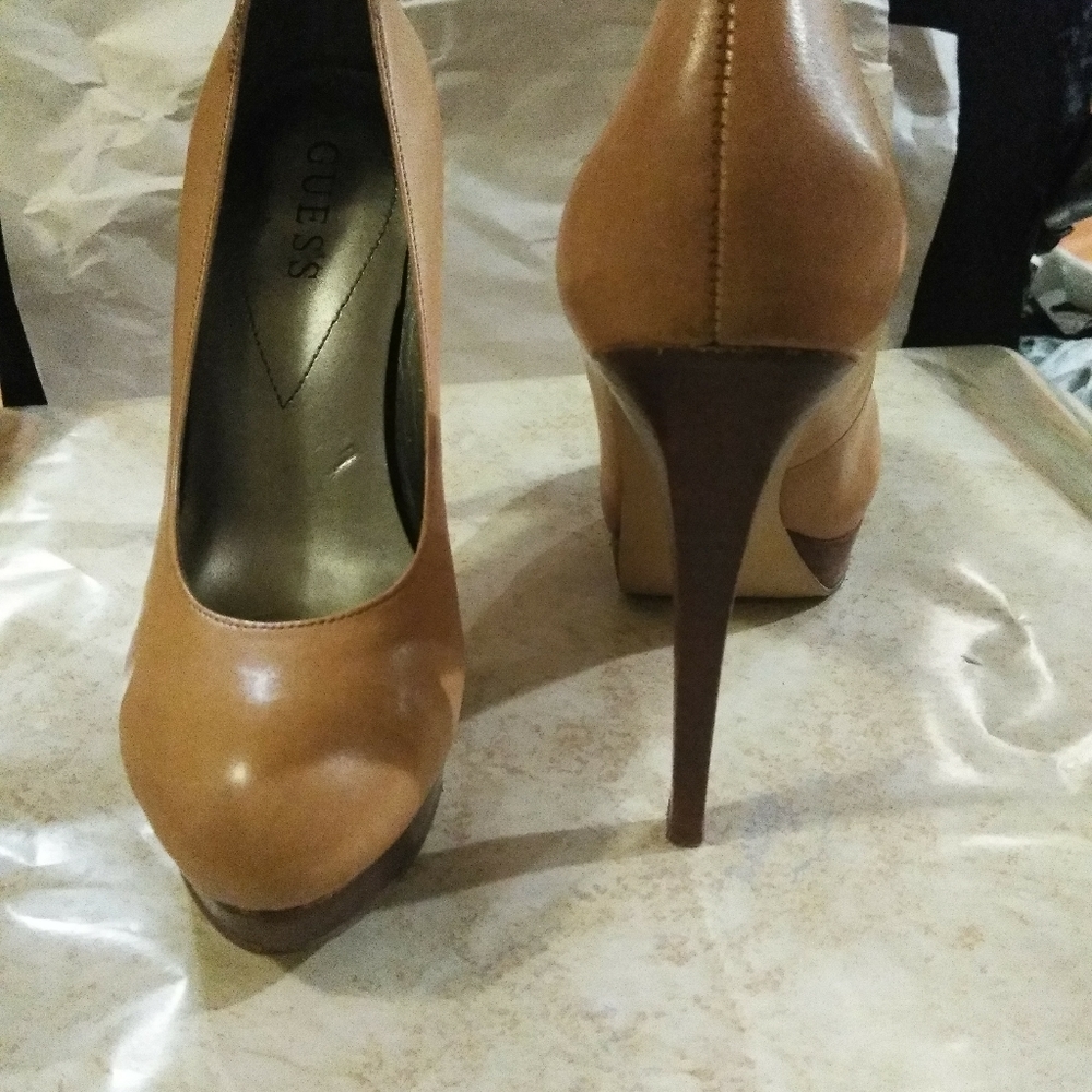 Shoes - Picture 4 of 4